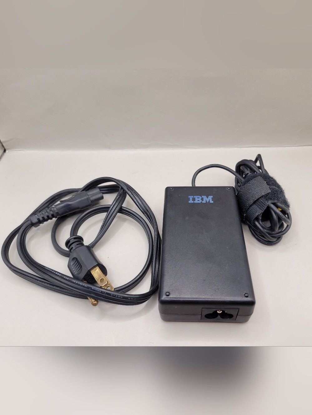 IBM ThinkPad AC Adapter 16V 3.36A P/N 83H6339 FRU 11J8956 Charger